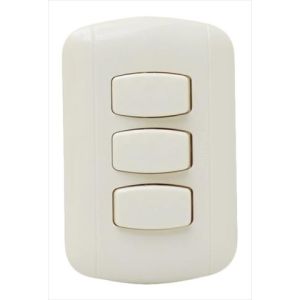 INTERRUPTOR TRIPLE LINEA DOMINO AVANT P1330. BTICINO