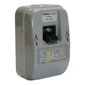 Interruptor Tripolar Superficial Gris  603G  Bticino