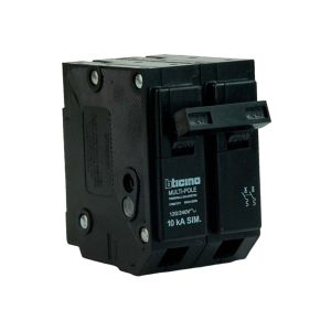 Breaker empotrar 2x20 amp 8902/20 línea tiven Bticino